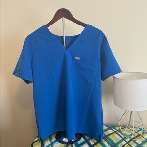 Figs Women’s Technical Collection Short Sleeve V-Neck Scrub Top - Royal Blue